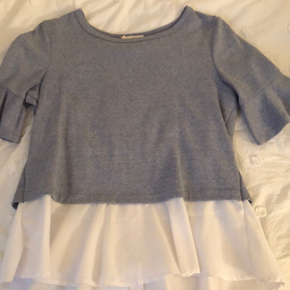 LIKE NEW Blouse
